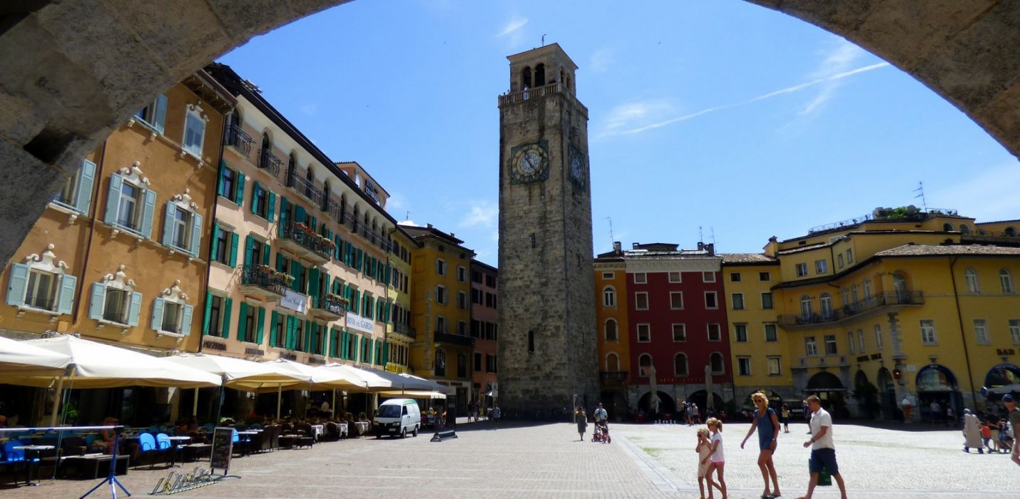 TRENTO & HAYEZ, RANGO E RIVA DEL GARDA