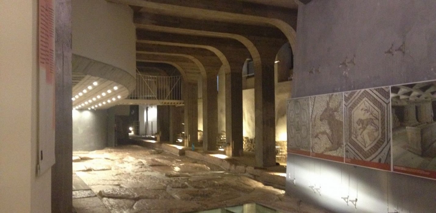 TRENTO, ARTE & VINI DOC TRENTO, ARTE & VINI DOC