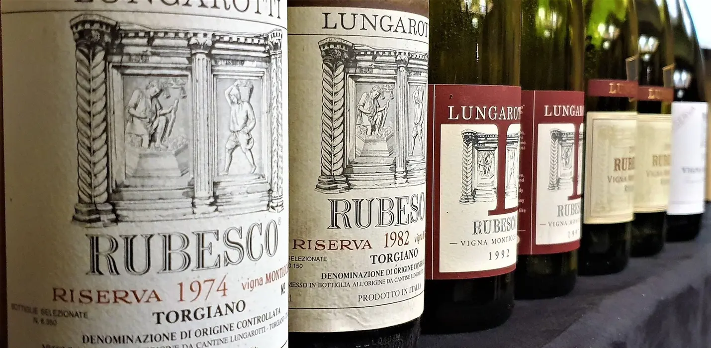 SCARZUOLA E CANTINE LUNGAROTTI DI TORGIANO