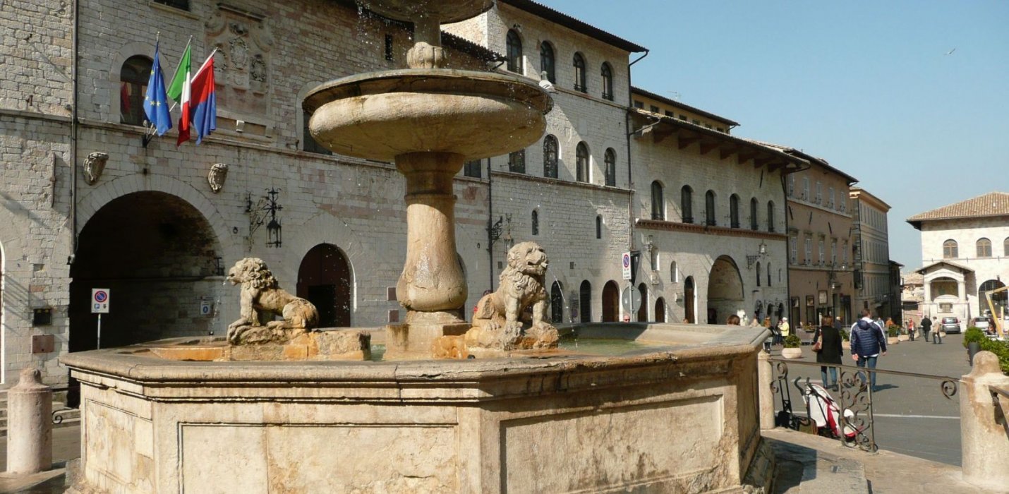 GIOTTO E LA BASILICA DI ASSISI