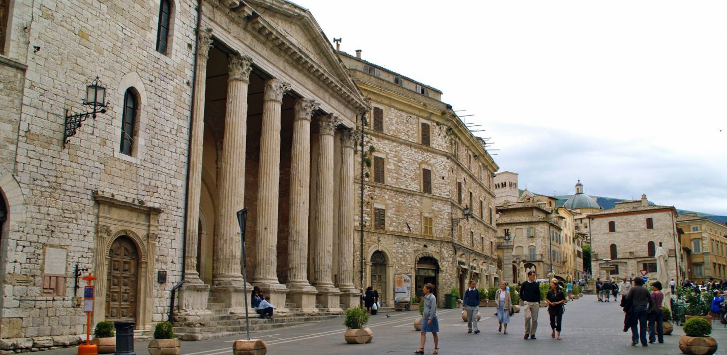 GIOTTO E LA BASILICA DI ASSISI