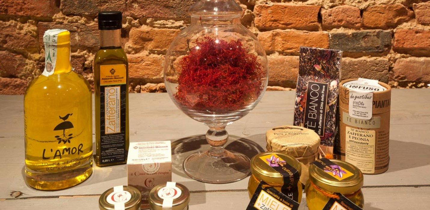 CITTA DELLA PIEVE E SANTUARIO DI MONGIOVINO CITTA DELLA PIEVE E SANTUARIO DI MONGIOVINO