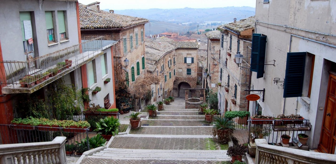 LORETO E CORINALDO LORETO E CORINALDO