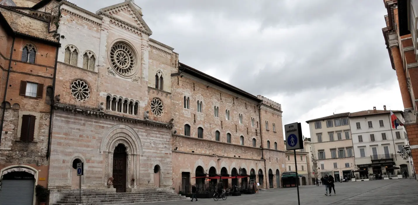 FOLIGNO E SASSOVIVO