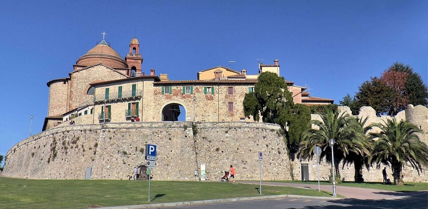 CASTIGLIONE E LAGO TRASIMENO