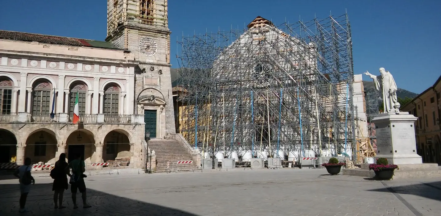 FIORITURA DI CASTELLUCCIO  E CASCIA