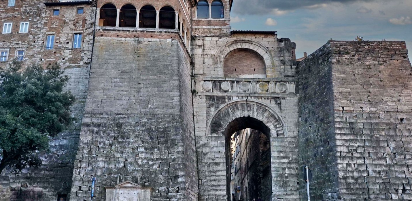 PERUGIA E I MERCATINI SOTTERRANEI