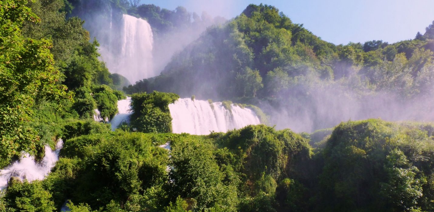 LAGO DI PIEDILUCO E CASCATE DELLE MARMORE LAGO DI PIEDILUCO E CASCATE DELLE MARMORE