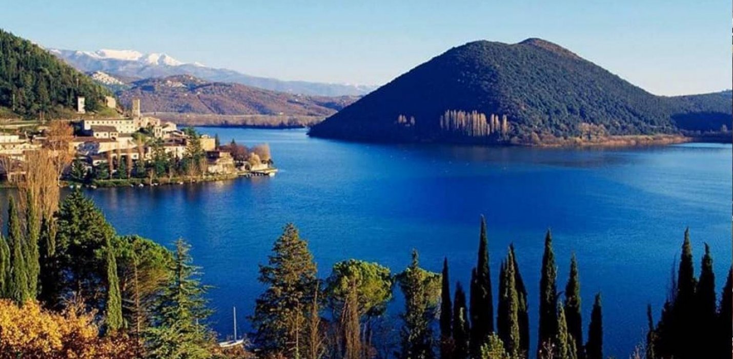 CASCATE DELLE MARMORE e LAGO DI PIEDILUCO CASCATE DELLE MARMORE e LAGO DI PIEDILUCO