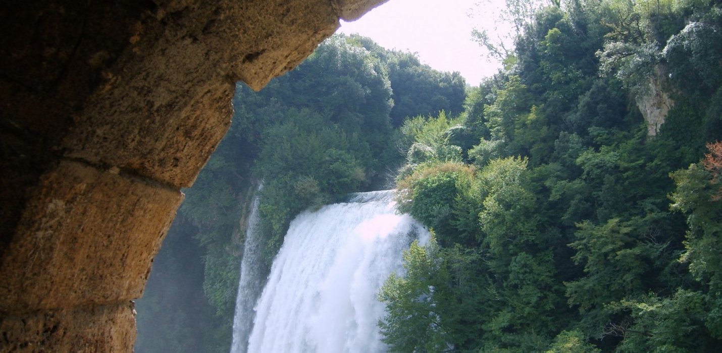 CASCATE DELLE MARMORE e LAGO DI PIEDILUCO CASCATE DELLE MARMORE e LAGO DI PIEDILUCO