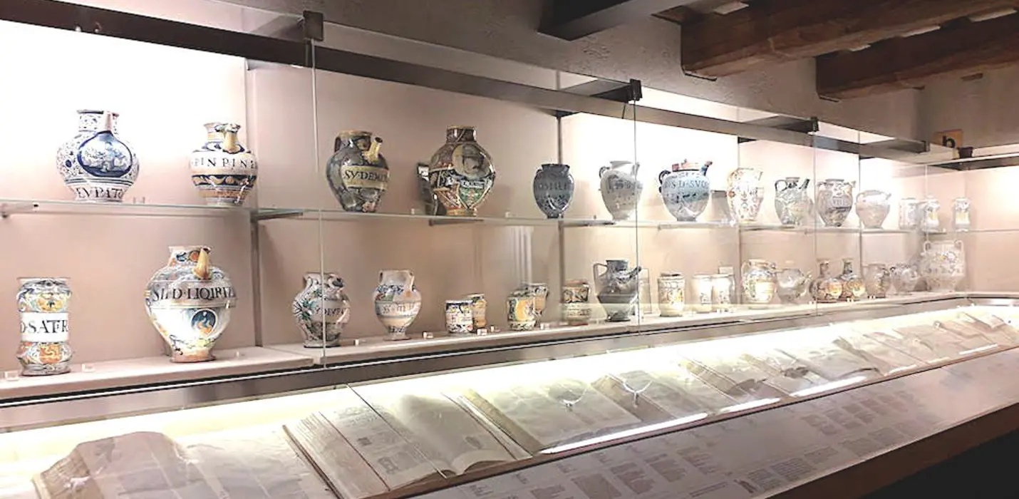 SCARZUOLA E CANTINE LUNGAROTTI DI TORGIANO