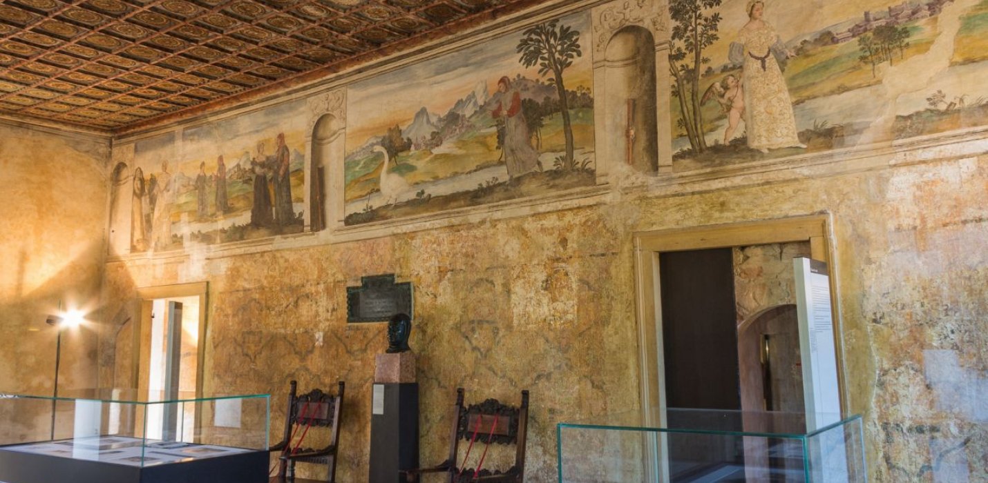 ARQUA' PETRARCA, VILLA DEI VESCOVI E IL GIARDINO DI VALSANZIBIO ARQUA' PETRARCA, VILLA DEI VESCOVI E IL GIARDINO DI VALSANZIBIO