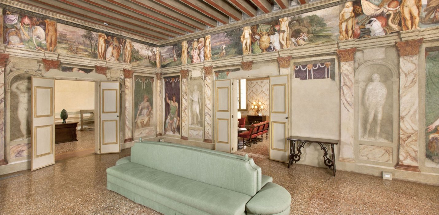 ARQUA' PETRARCA, VILLA DEI VESCOVI E IL GIARDINO DI VALSANZIBIO ARQUA' PETRARCA, VILLA DEI VESCOVI E IL GIARDINO DI VALSANZIBIO