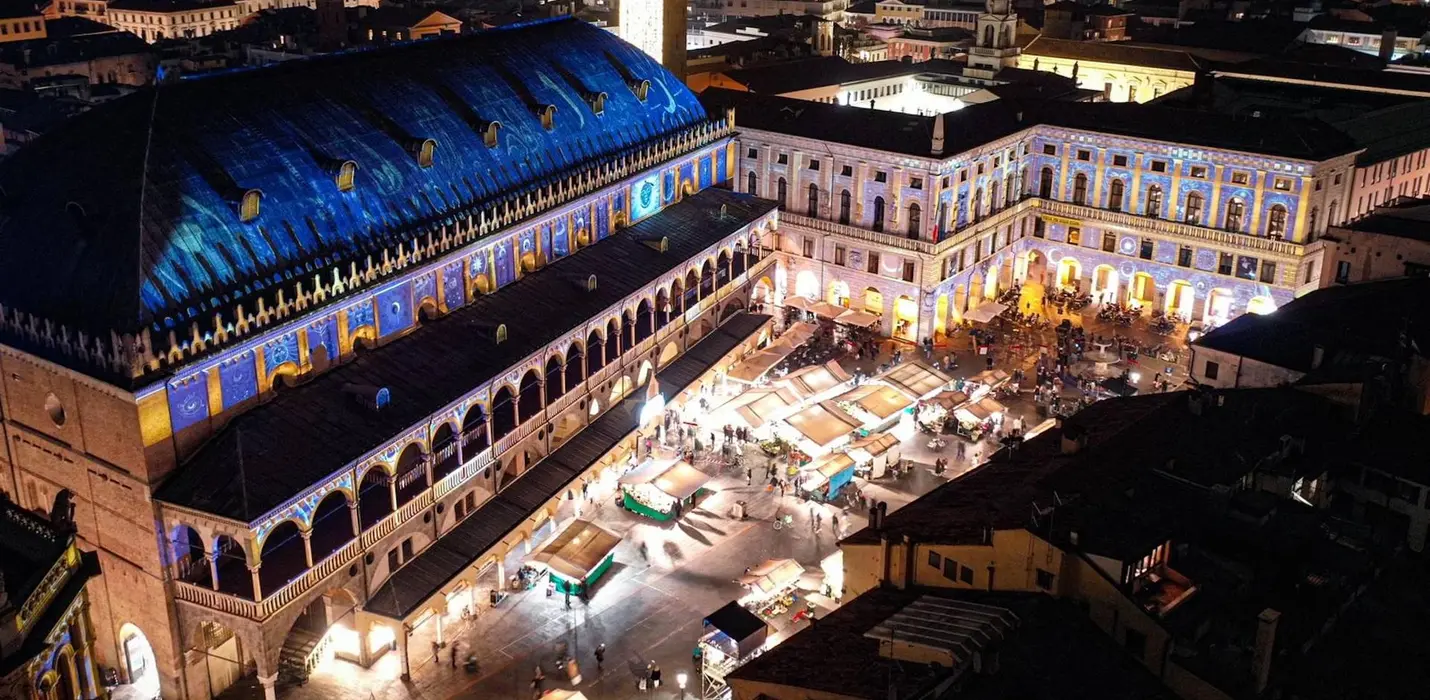 VILLA CONTARINI  E PADOVA TRA LUCI E SANTI