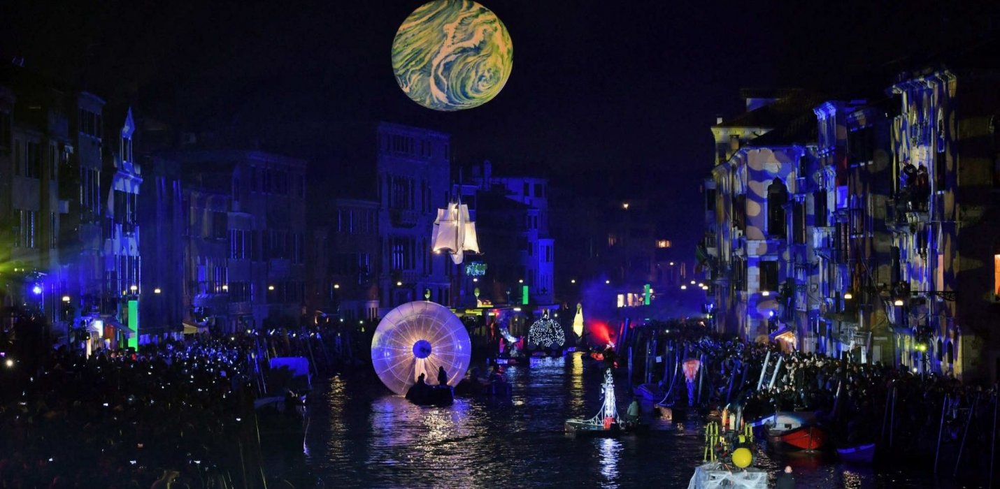 VENEZIA E IL CARNEVALE SULL'ACQUA