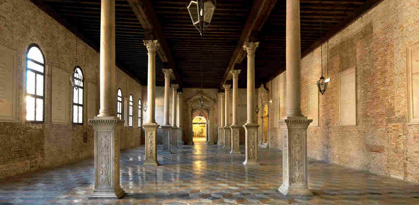 VENEZIA E IL CARNEVALE SULL'ACQUA