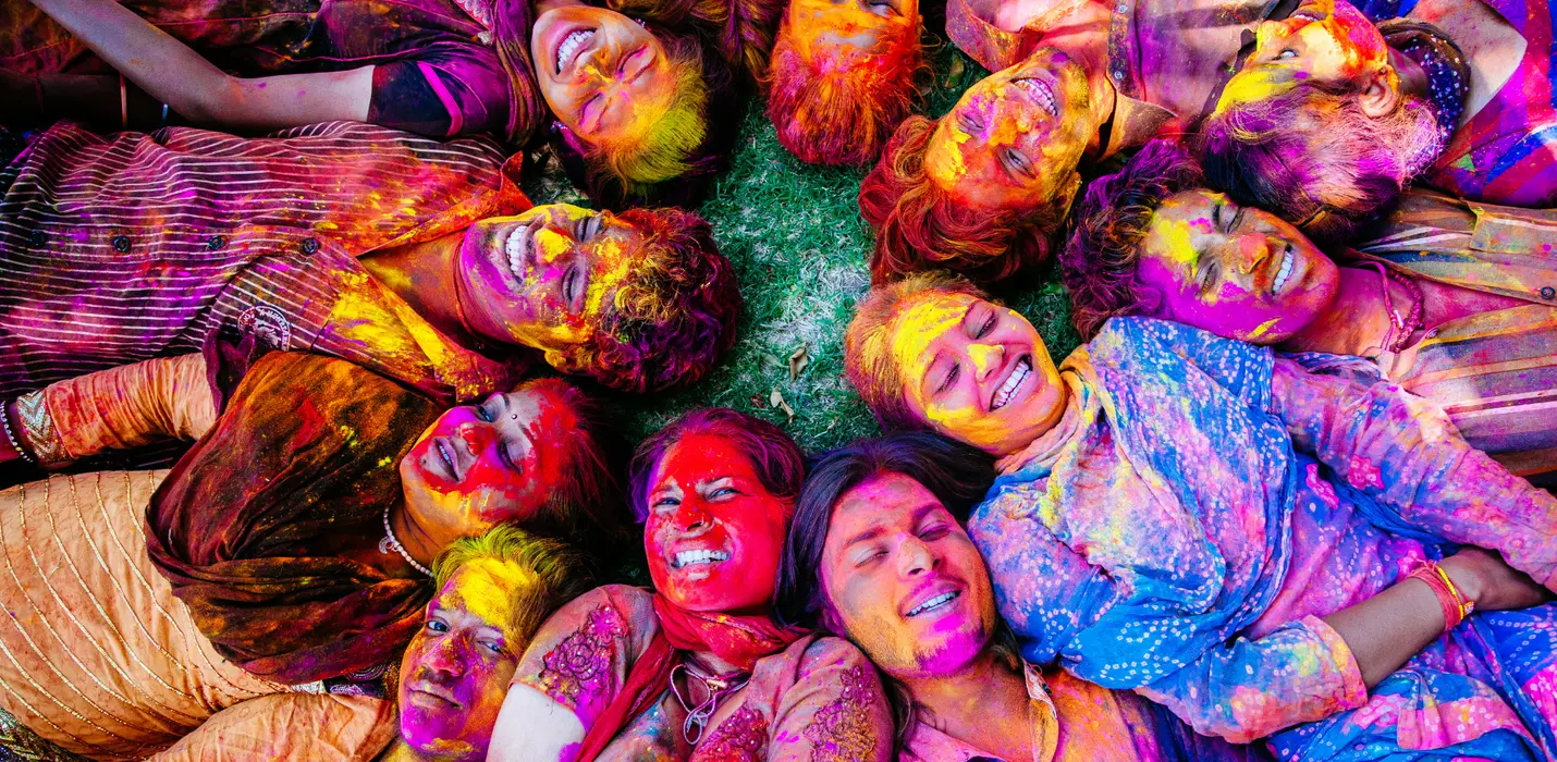 INDIA, L'ESSENZA DEL MISTICISMO E DEI COLORI