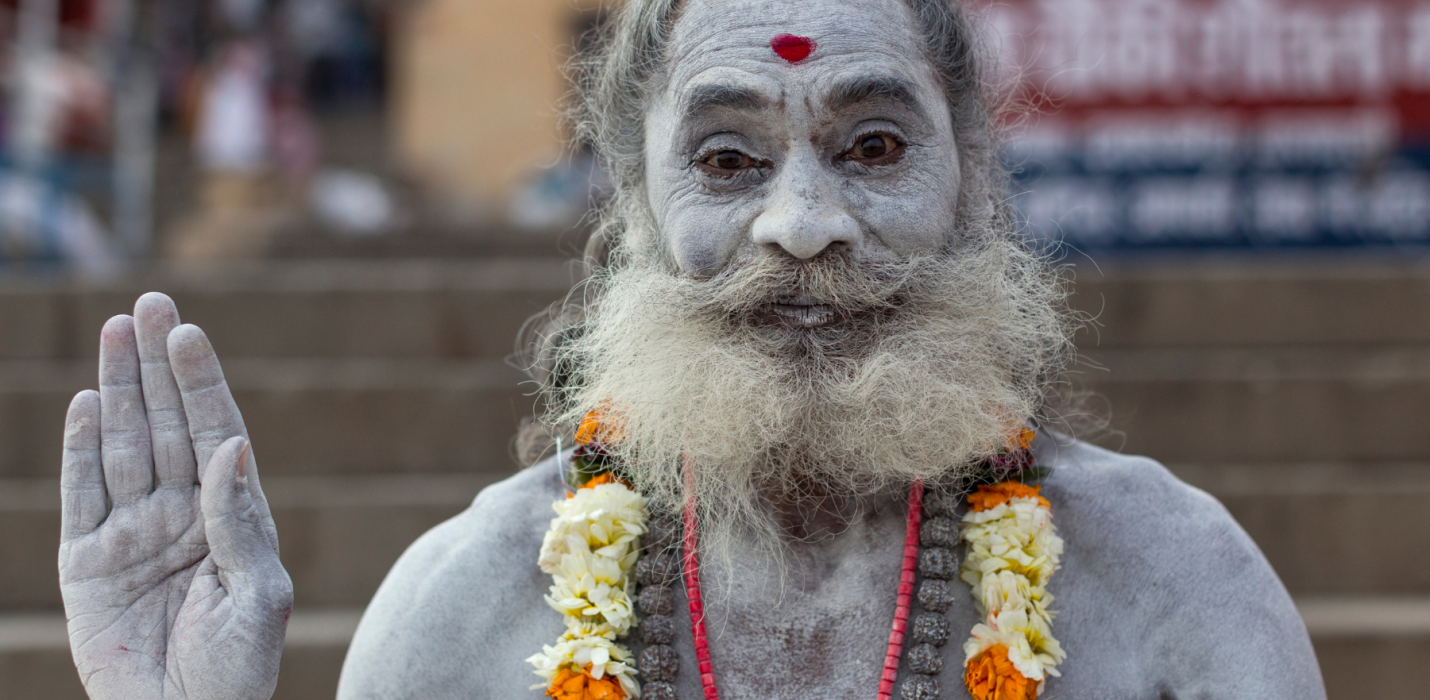 INDIA, L'ESSENZA DEL MISTICISMO E DEI COLORI INDIA, L'ESSENZA DEL MISTICISMO E DEI COLORI