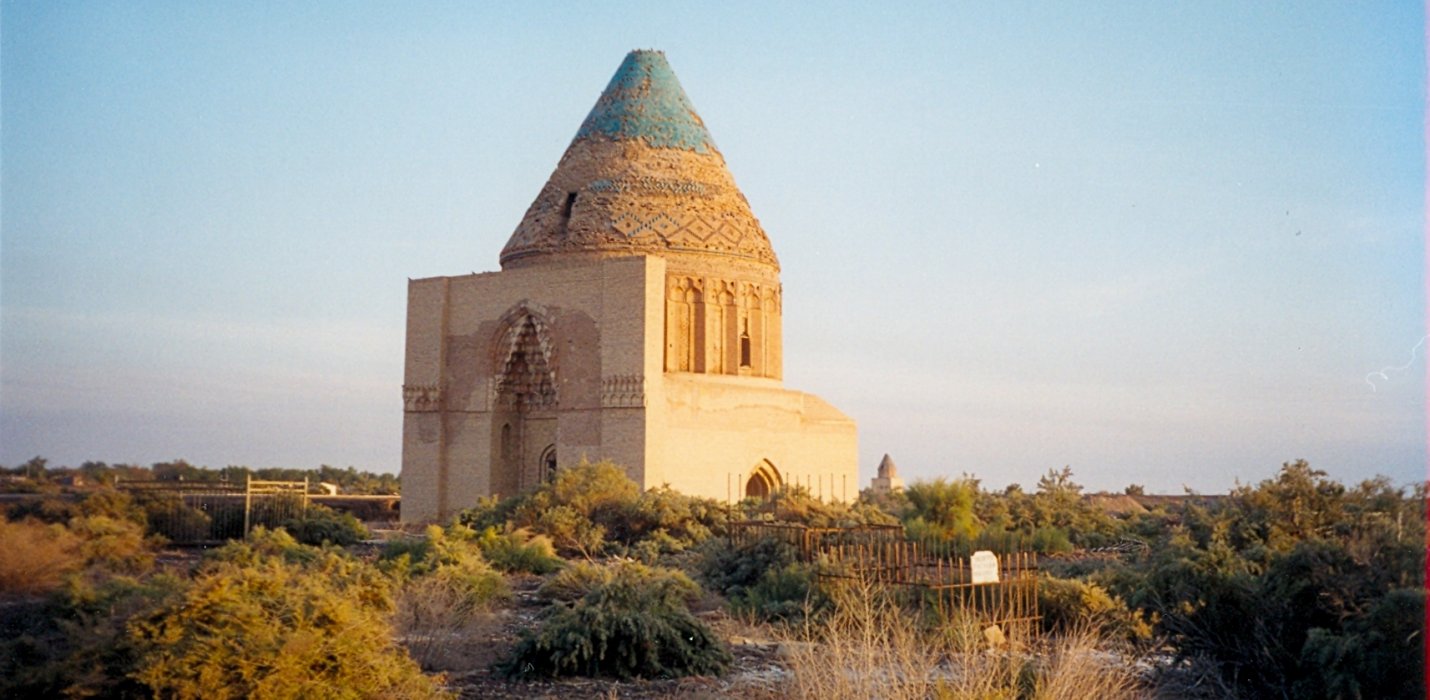 SULLA VIA DELLA SETA SULLA VIA DELLA SETA