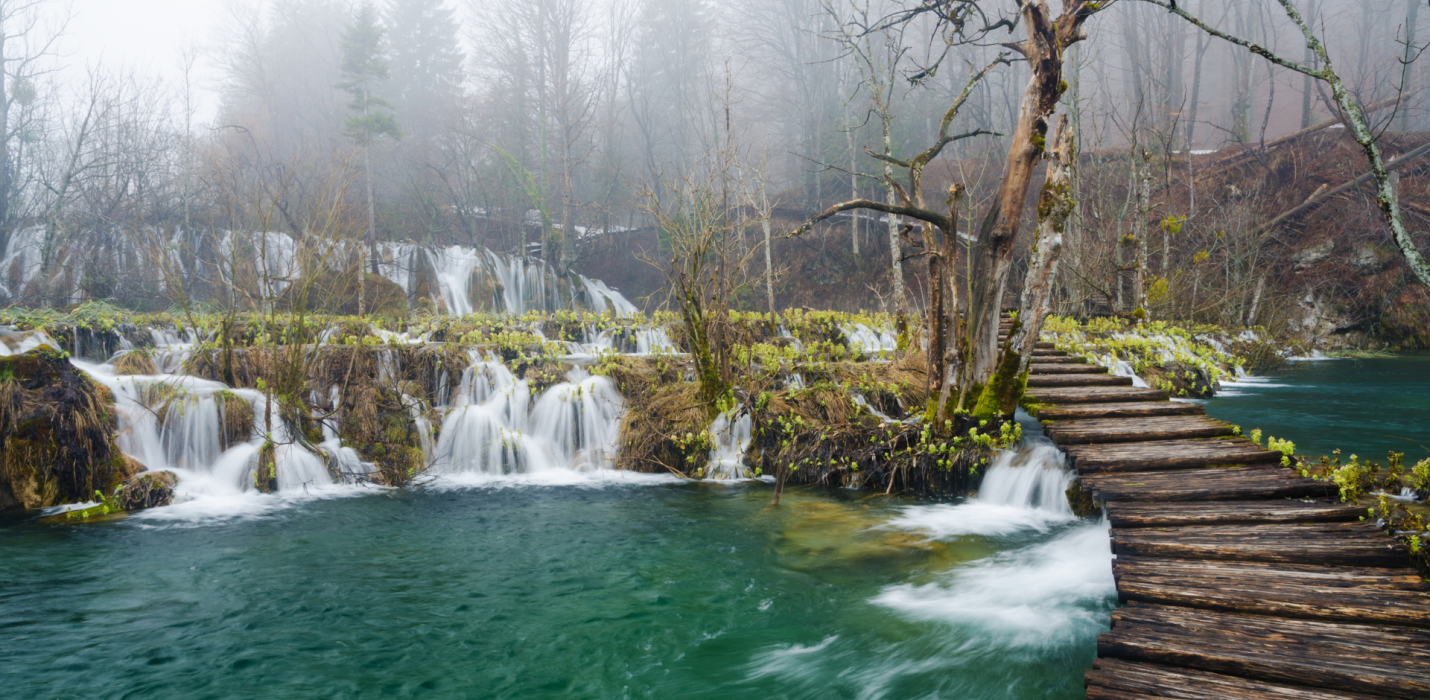 LAGHI DI PLITVICE, POLA, PARENZO, GROTTE DI POSTUMIA E CASTELLO DI PREDJAMA
