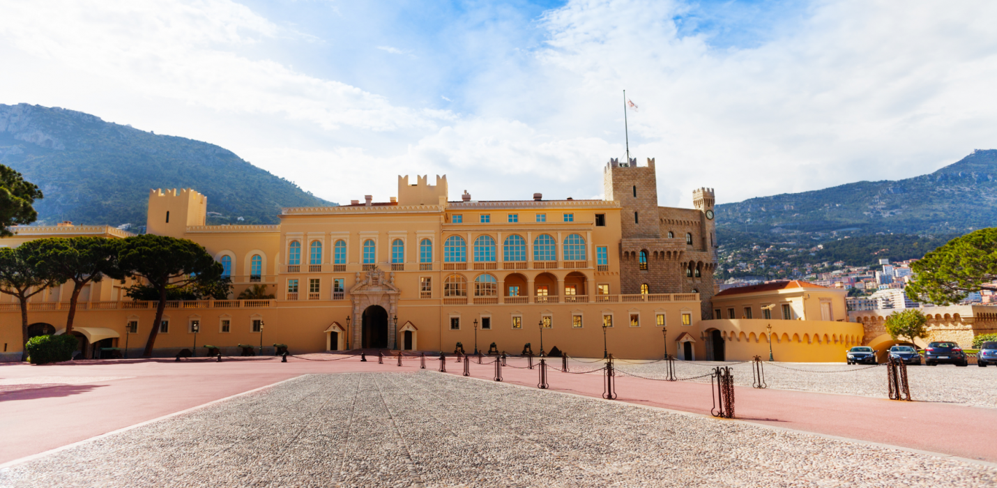 NIZZA, MONTECARLO, DOLCEACQUA, SANREMO E LA RIVIERA DEI FIORI